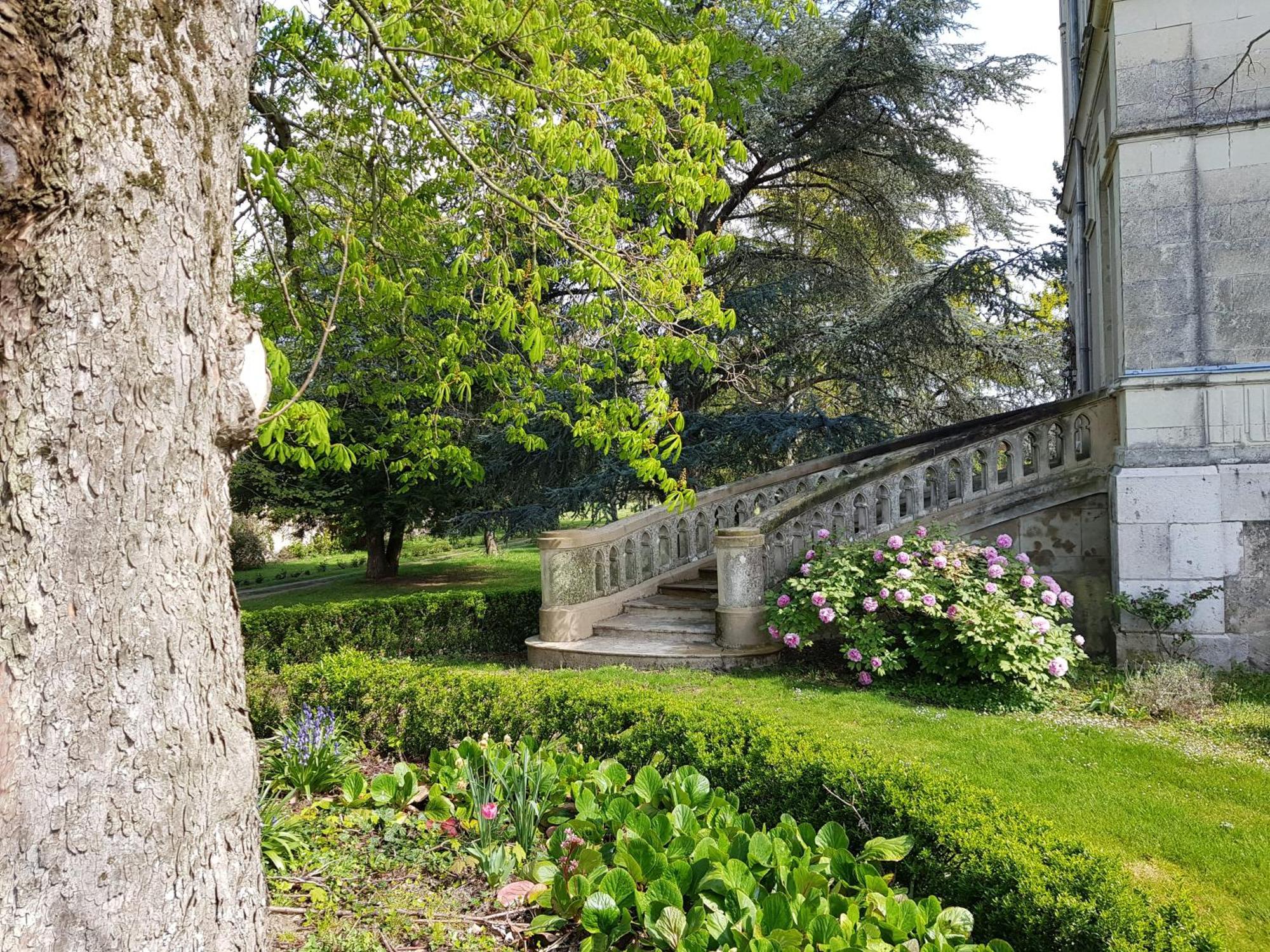 Domaine De L'Oie Rouge Acomodação com café da manhã Les Rosiers Exterior foto