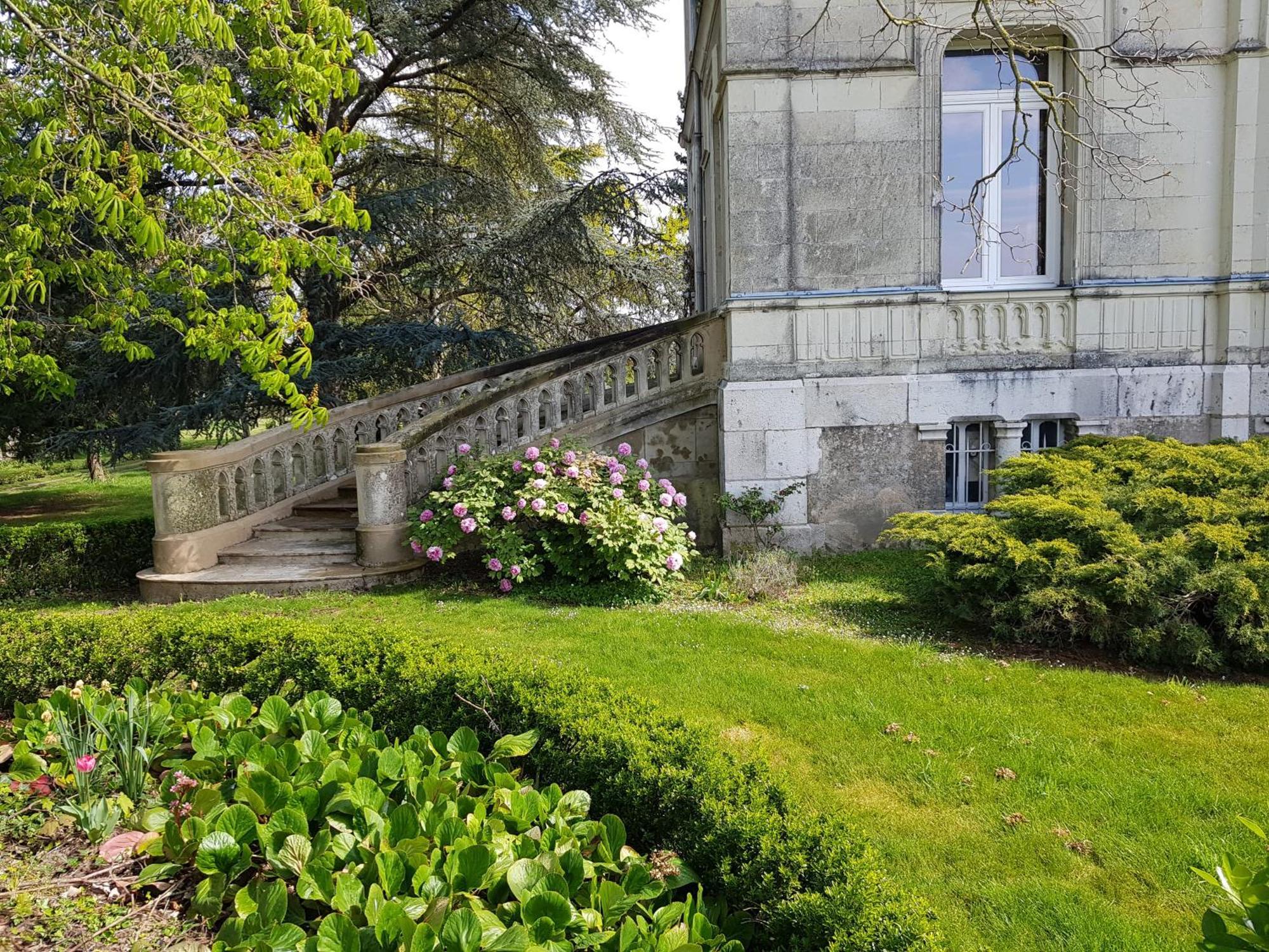 Domaine De L'Oie Rouge Acomodação com café da manhã Les Rosiers Exterior foto