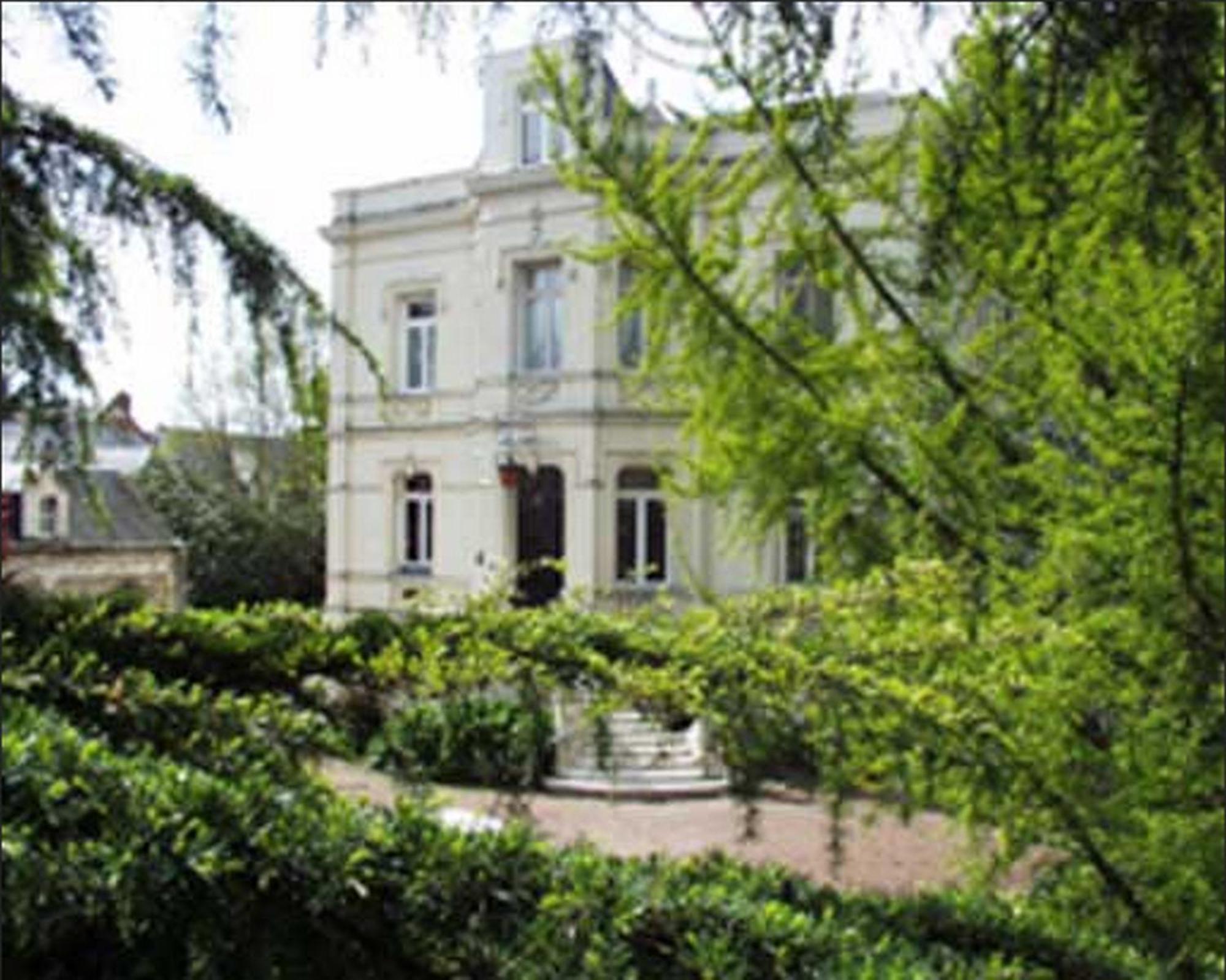 Domaine De L'Oie Rouge Acomodação com café da manhã Les Rosiers Exterior foto